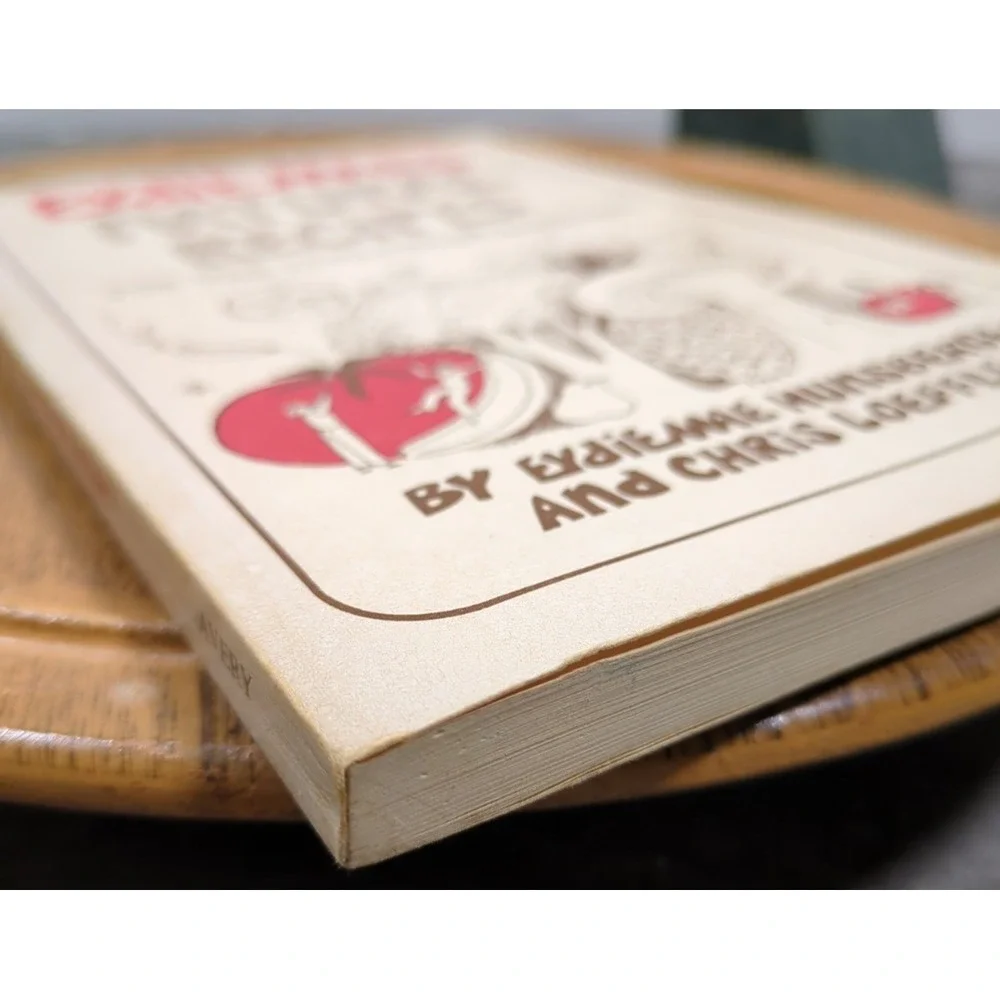 1978 Eydiemae's Natural Recipes‎ by Eydie Mae Hunsberger & Chris Loeffler